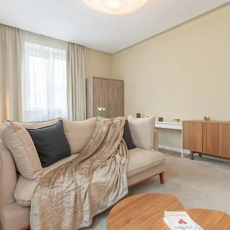 Close- Golden - Great Location - Bright And Stylish In The Center - Plac Konstytucji Varsovie